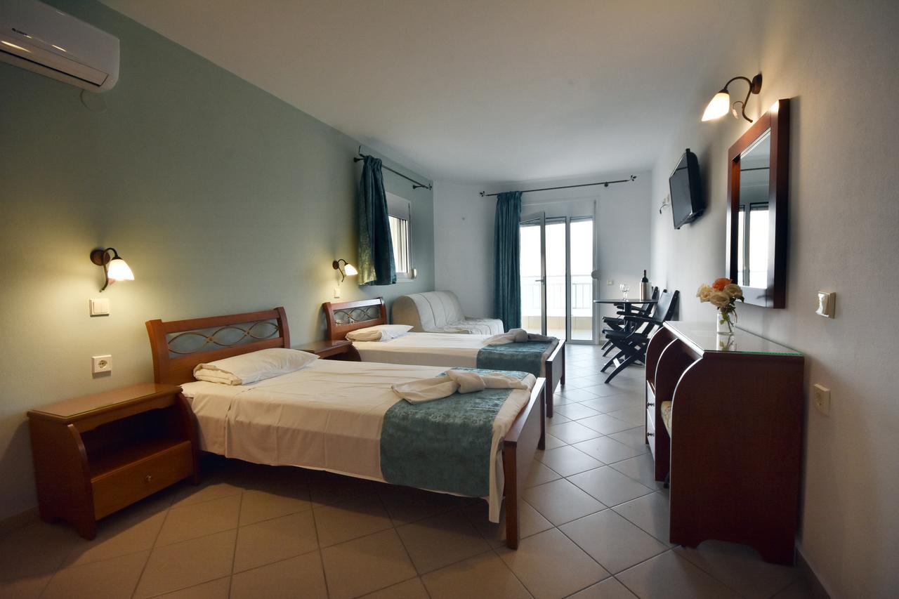 Kiwi Apartments Néa Fókaia Extérieur photo
